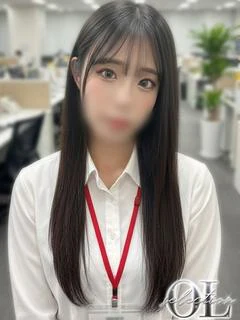 八尋 ゆな