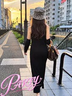 りな【業界未...