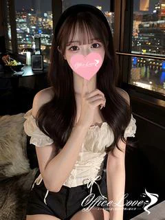 いぶ 色白美肌のシンデレラ♡