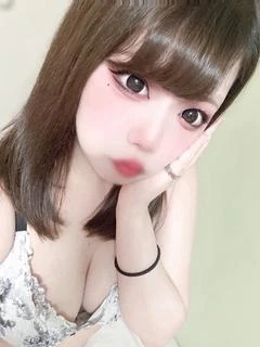 あいる【清楚GAL潮吹き娘】