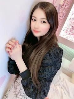 氷川あやめ