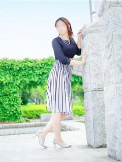 秋山 ゆき