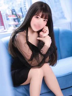 円
