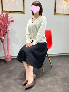 新山 かなえ