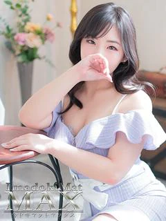 るな エロ懐っこい小柄美女
