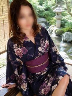 若村さとみ