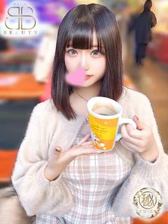 ゆな【愛嬌抜群！童顔JD】