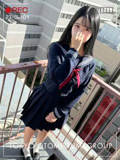 しゅり【清楚黒髪な素人娘】