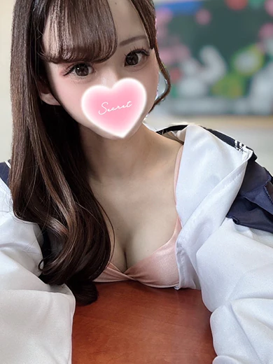 ろあ【巨乳のかわいこちゃん】 プロフィール画像
