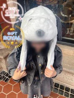 早坂ひなた【ROYAL】