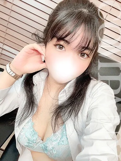 こはく《色白美巨乳の天使》 プロフィール画像