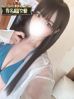 夢子G乳セクシー女優