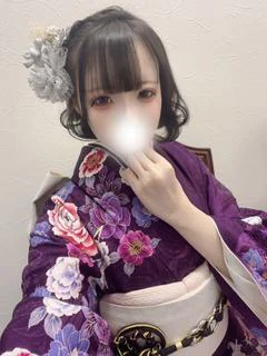 せ な