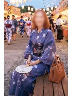 ゆりこ