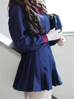 竹内 ゆりあ