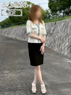 新人 芹奈