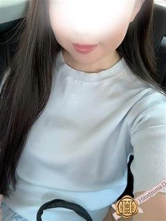 茜