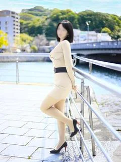 三井 ゆあ