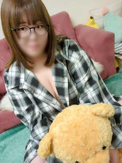 つばさ ☆Gカップ眼鏡女子☆