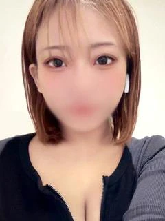 鳴海 ゆいか
