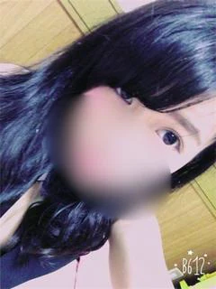 知花 りあ