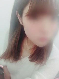 鈴村 しおり