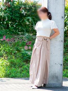 一 奈々