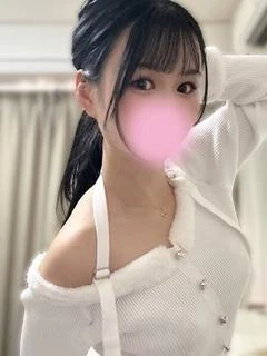 ももあ