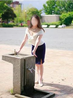手島早紀