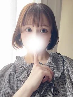 桃瀬 すいな