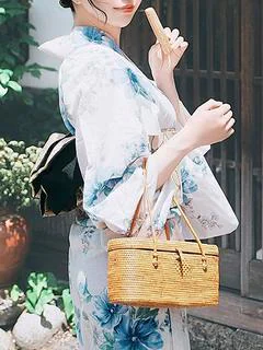 あきな