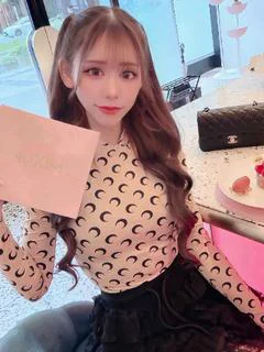 さらん【F乳で顔有動画取り放題】