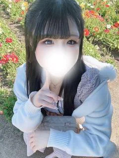 Hカップ爆乳美女みるく