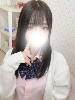 秋山 ゆう