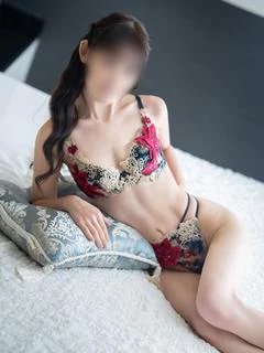 莉愛/Ria