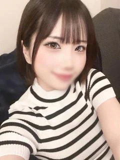 蓮奈かなみ