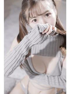 華月 りか