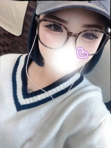 つなで プロフィール画像