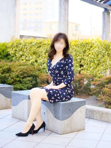 井川千里 プロフィール画像