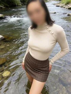 瞳子
