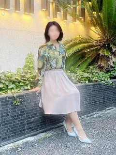 中井いくみ
