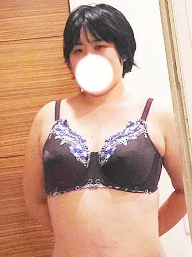 しおり プロフィール画像