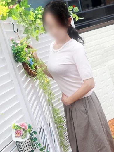 しおり プロフィール画像