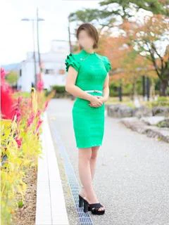 河西りな