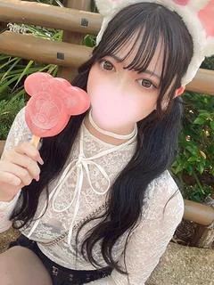 ゆりあ