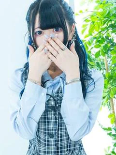 えね ※激カワスレンダー美女♪
