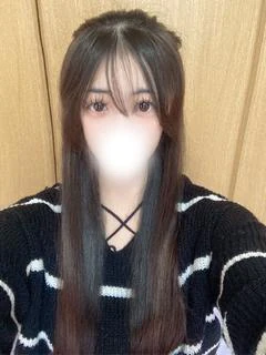 こ こ