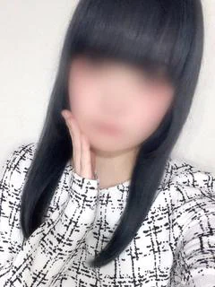 みい
