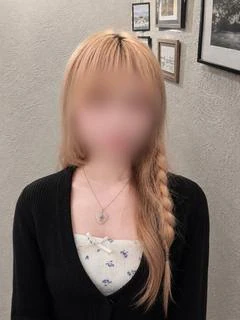 れい【抜群ルックス未経験美女】