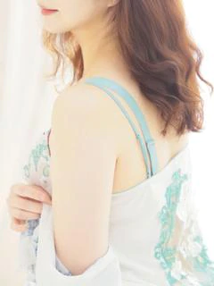 かほり 色白美乳のおっとり美人